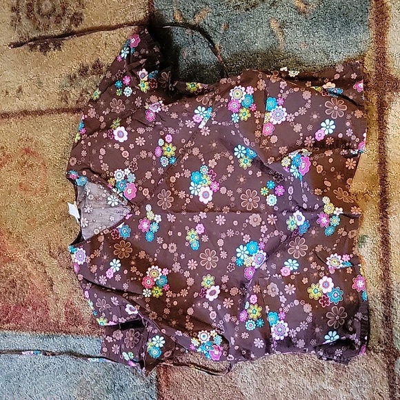 Scrub top 💓3/15💓 - Picture 1 of 2